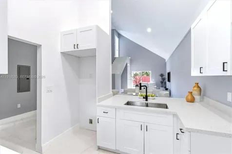 6884 NW 30 Avenue Fort Lauderdale FL 33309