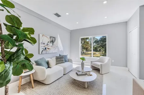 6884 NW 30 Avenue Fort Lauderdale FL 33309