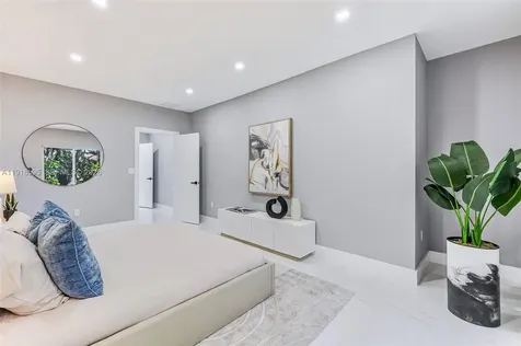 6884 NW 30 Avenue Fort Lauderdale FL 33309