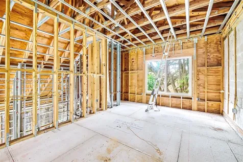 6884 NW 30 Avenue Fort Lauderdale FL 33309