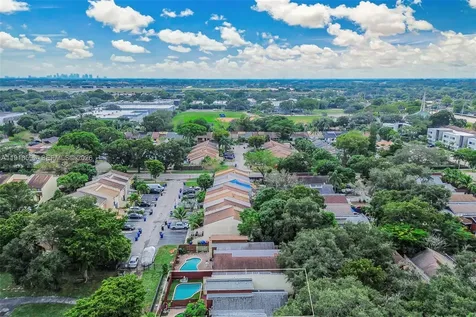 6884 NW 30 Avenue Fort Lauderdale FL 33309