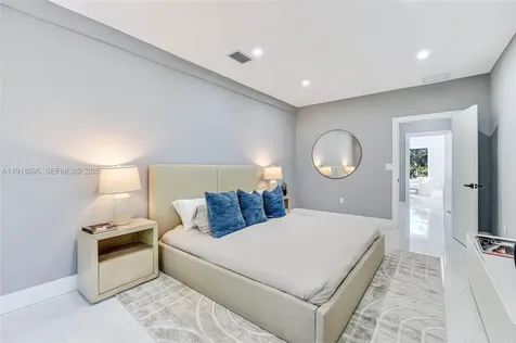 6884 NW 30 Avenue Fort Lauderdale FL 33309