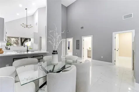 6884 NW 30 Avenue Fort Lauderdale FL 33309