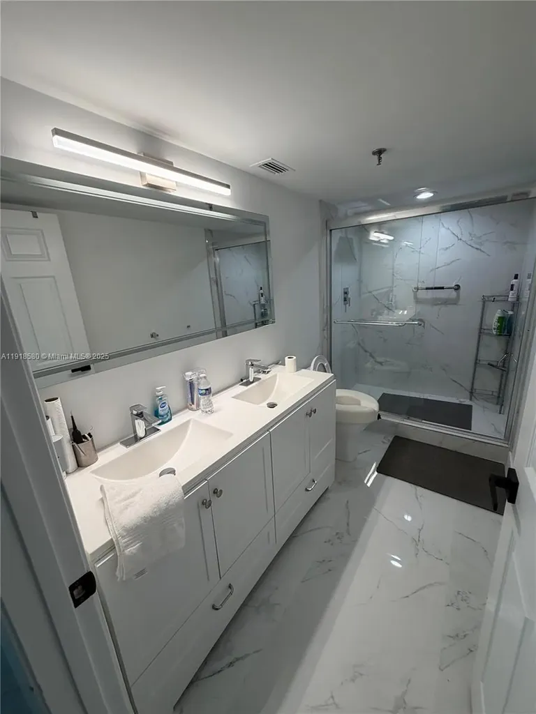 7290 Kinghurst Drive Delray Beach FL 33446