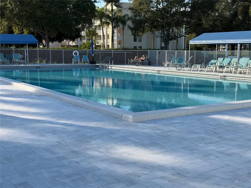7290 Kinghurst Drive Delray Beach FL 33446