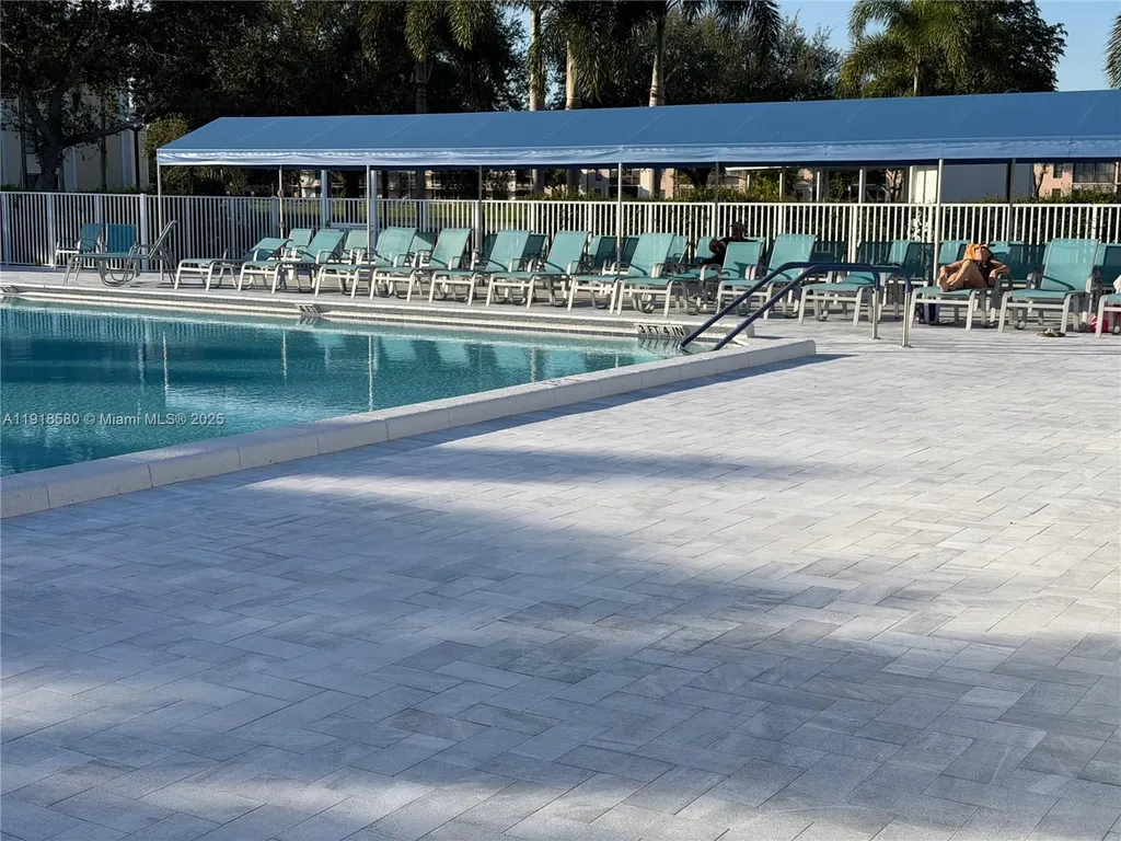 7290 Kinghurst Drive Delray Beach FL 33446