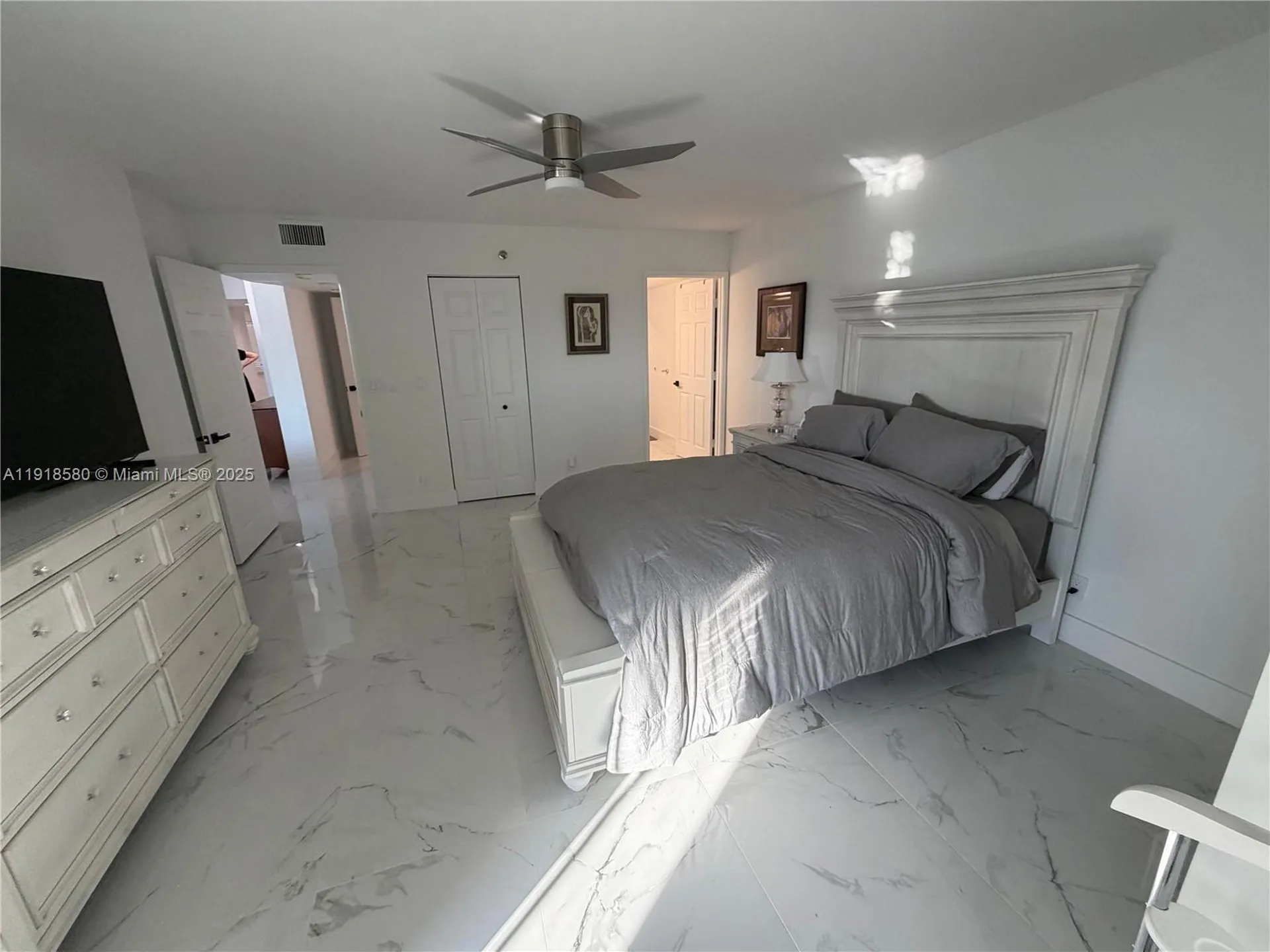 7290 Kinghurst Drive Delray Beach FL 33446