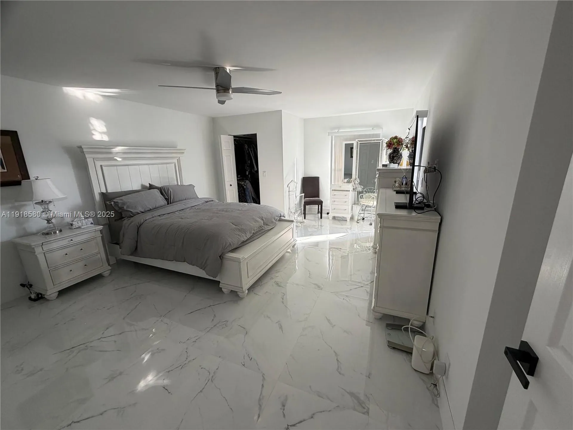 7290 Kinghurst Drive Delray Beach FL 33446