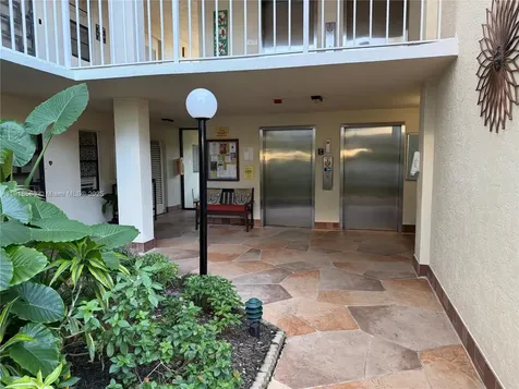 7290 Kinghurst Drive Delray Beach FL 33446