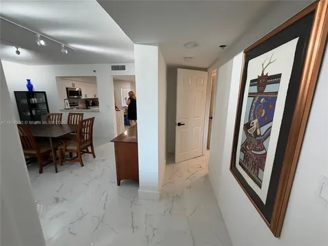 7290 Kinghurst Drive Delray Beach FL 33446