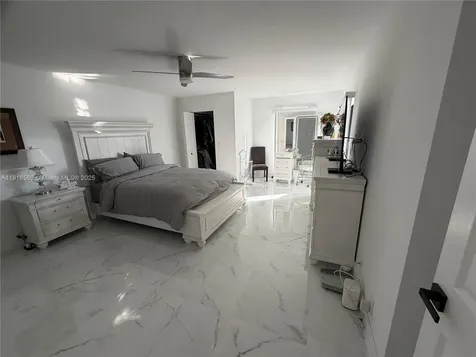 7290 Kinghurst Drive Delray Beach FL 33446