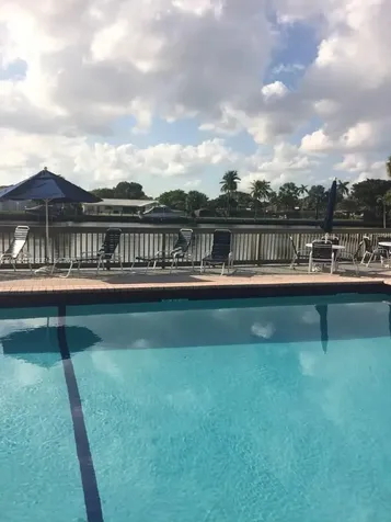 Hallandale Beach FL 33009