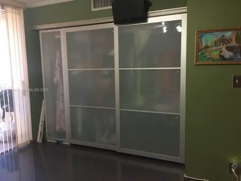 Hallandale Beach FL 33009
