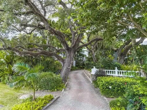 2475 S Bayshore Drive #2 Miami FL 33133