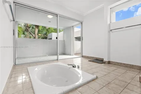 2475 S Bayshore Drive #2 Miami FL 33133