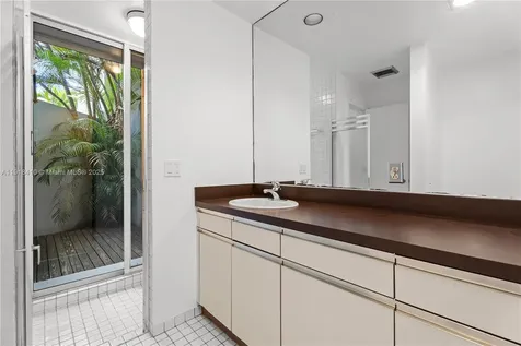 2475 S Bayshore Drive #2 Miami FL 33133