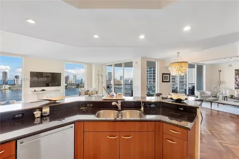6000 Island Boulevard Aventura FL 33160