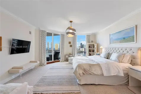 6000 Island Boulevard Aventura FL 33160