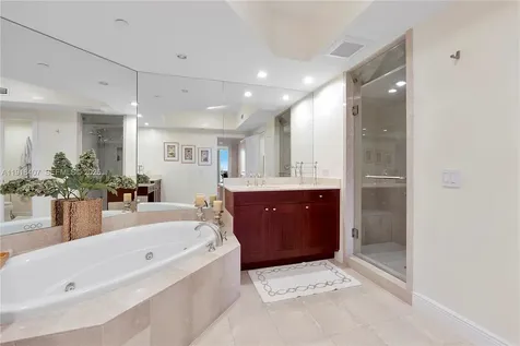 6000 Island Boulevard Aventura FL 33160