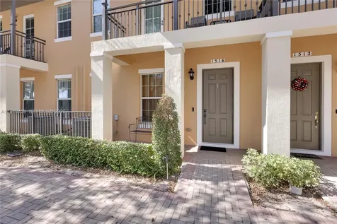 1516 SW 147th Avenue Pembroke Pines FL 33027
