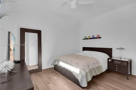 1516 SW 147th Avenue Pembroke Pines FL 33027