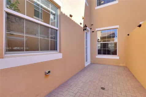 1516 SW 147th Avenue Pembroke Pines FL 33027