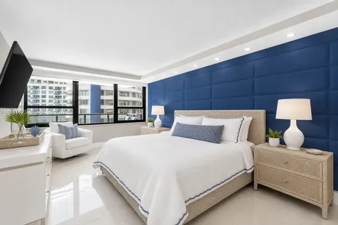 5225 Collins Avenue Miami Beach FL 33140