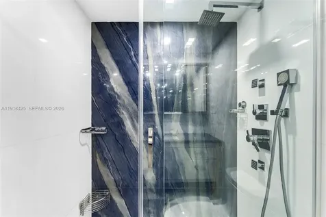 5225 Collins Avenue Miami Beach FL 33140