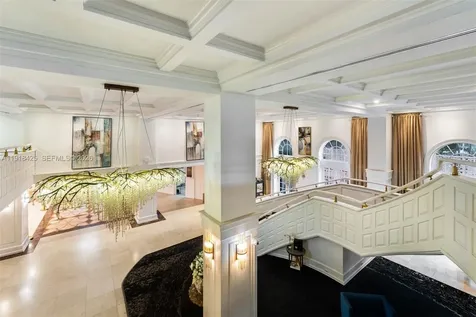 5225 Collins Avenue Miami Beach FL 33140