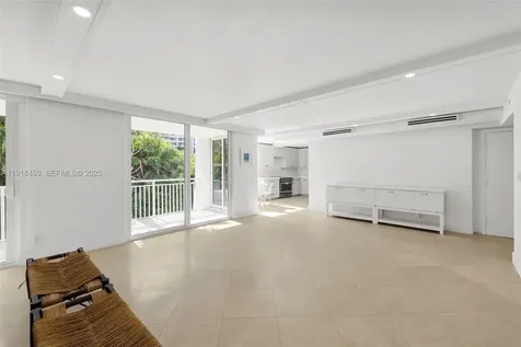 605 Ocean Drive Key Biscayne FL 33149