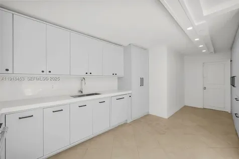 605 Ocean Drive Key Biscayne FL 33149