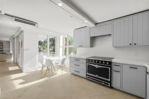 605 Ocean Drive Key Biscayne FL 33149