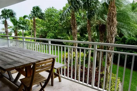 605 Ocean Drive Key Biscayne FL 33149