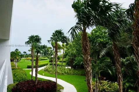 605 Ocean Drive Key Biscayne FL 33149