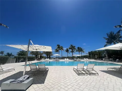 605 Ocean Drive Key Biscayne FL 33149