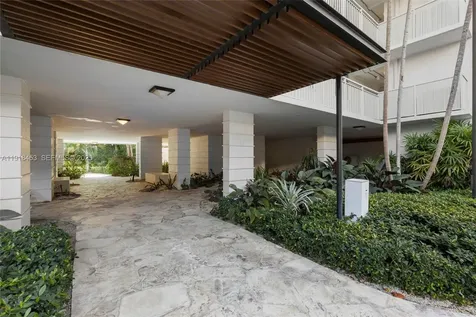 605 Ocean Drive Key Biscayne FL 33149