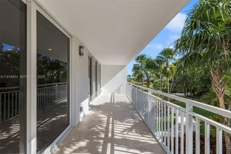 605 Ocean Drive Key Biscayne FL 33149
