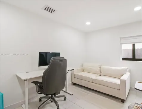 19494 NW 61st Avenue Hialeah FL 33015