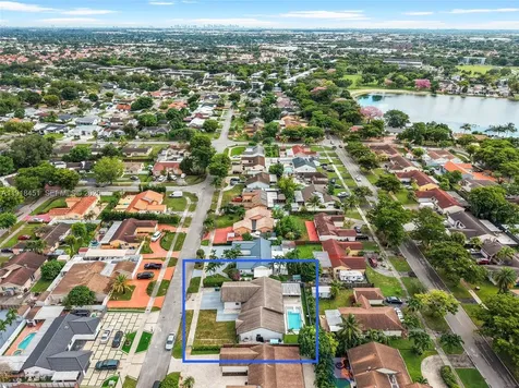 19494 NW 61st Avenue Hialeah FL 33015