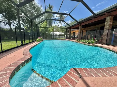 16225 SW 88th Avenue Road Palmetto Bay FL 33157