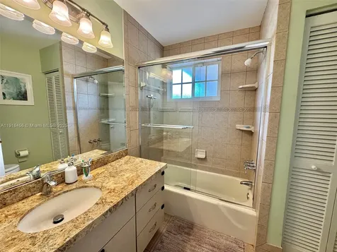16225 SW 88th Avenue Road Palmetto Bay FL 33157