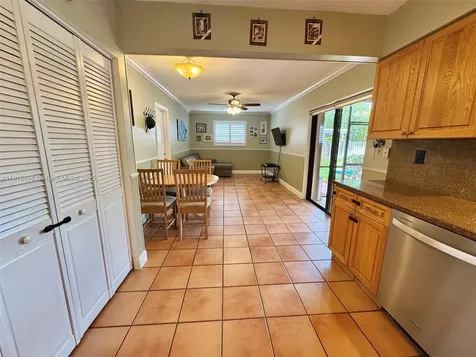 16225 SW 88th Avenue Road Palmetto Bay FL 33157