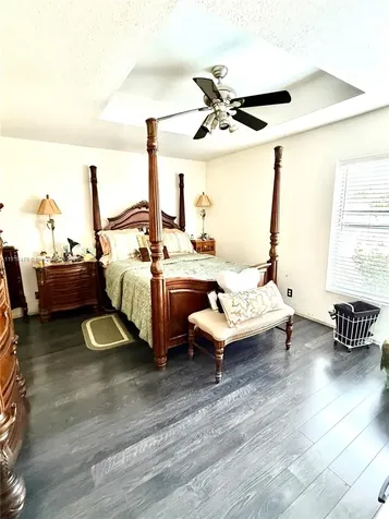 1060 New Parkview Place Haverhill FL 33417