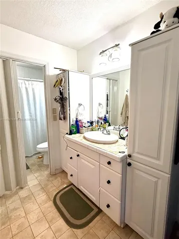 1060 New Parkview Place Haverhill FL 33417