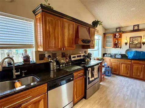1060 New Parkview Place Haverhill FL 33417