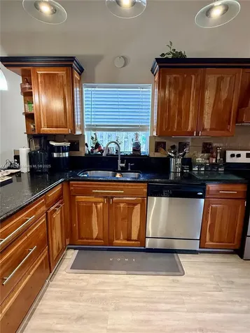 1060 New Parkview Place Haverhill FL 33417
