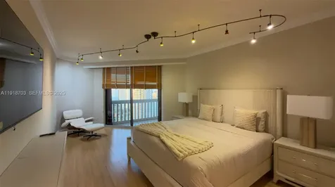 2000 Island Boulevard Aventura FL 33160