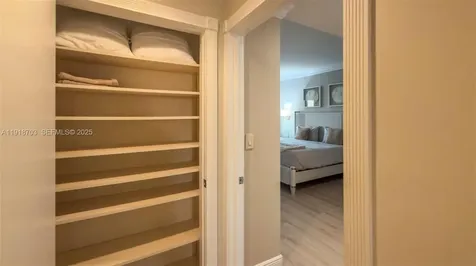 2000 Island Boulevard Aventura FL 33160