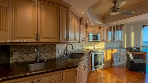 2000 Island Boulevard Aventura FL 33160