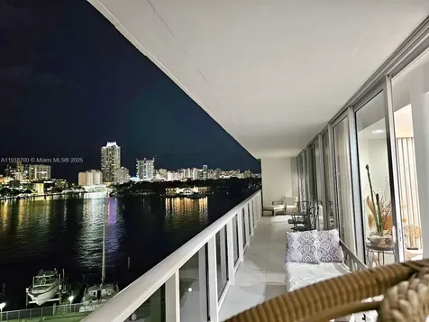900 Bay Drive Miami Beach FL 33141